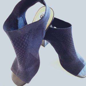 Women's The Verline sandal by Impo. Sz 6.5 Royal Blue the most Comfortable shoe.